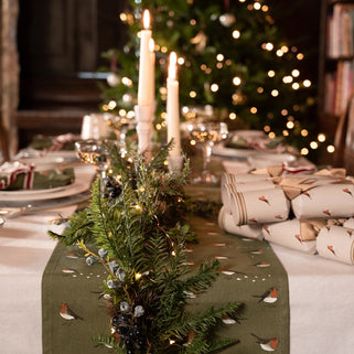 red robin design christmas table runner in green